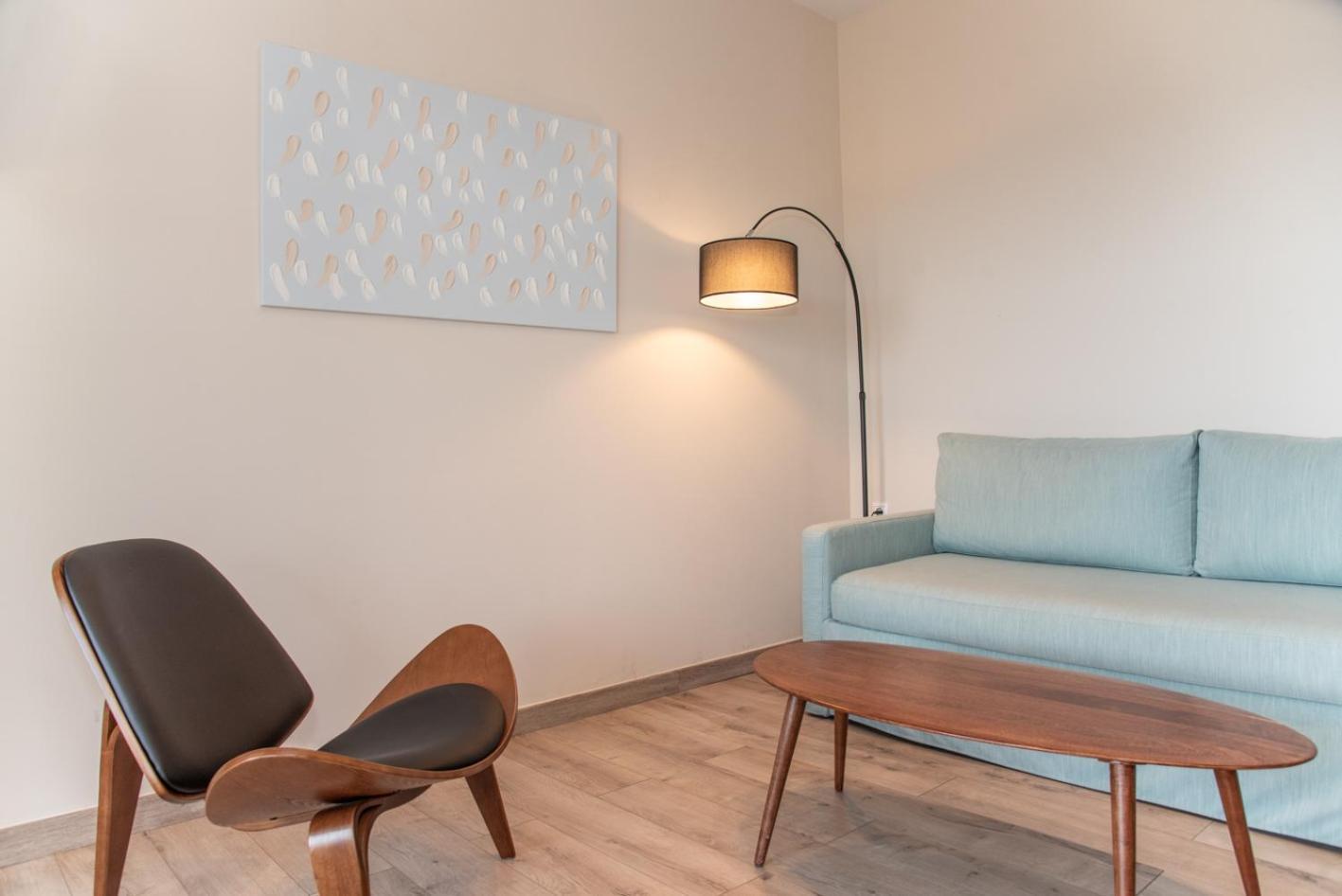 אכיליון Kaiser Luxury Suites מראה חיצוני תמונה