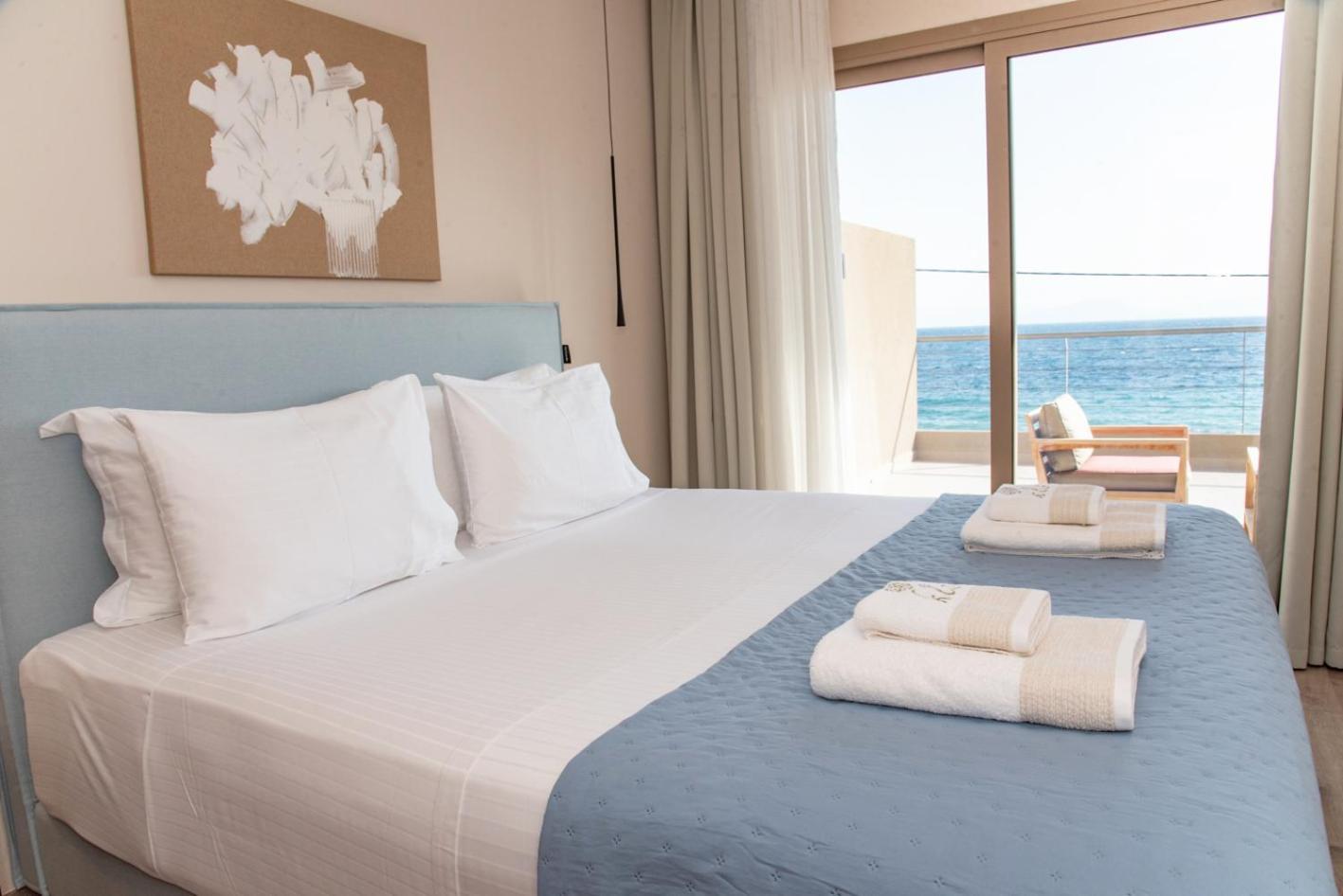 אכיליון Kaiser Luxury Suites מראה חיצוני תמונה