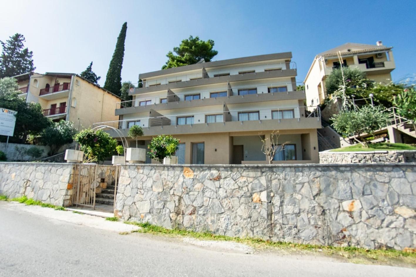 אכיליון Kaiser Luxury Suites מראה חיצוני תמונה