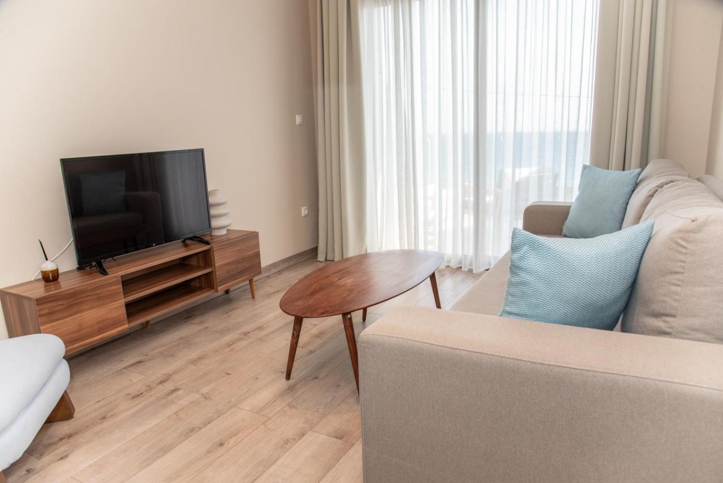אכיליון Kaiser Luxury Suites מראה חיצוני תמונה