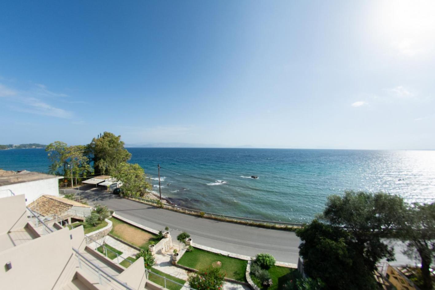 אכיליון Kaiser Luxury Suites מראה חיצוני תמונה
